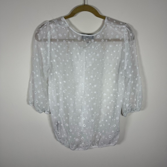BCX White Sheer Ruffled Blouse Size Small - Picture 8 of 12